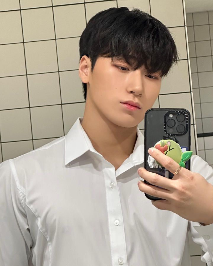 Top 20 Boyfriend Material Pictures Of ATEEZ's San: The New Standard