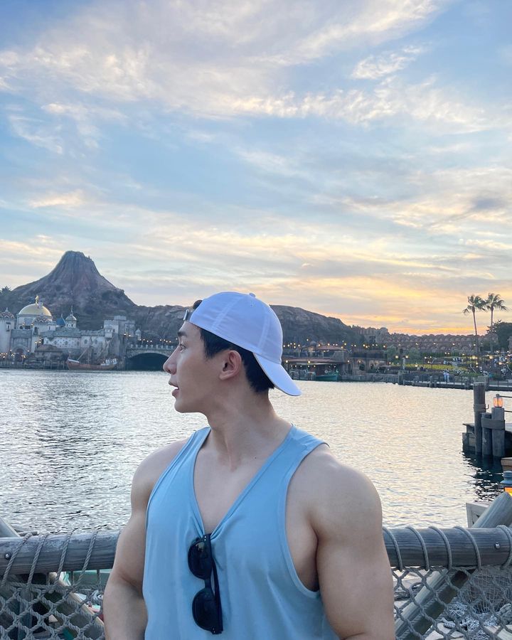 Top 20 Boyfriend Material Pictures Of WonHo: The Muscular Bunny Everyone Wants To Gatekeep