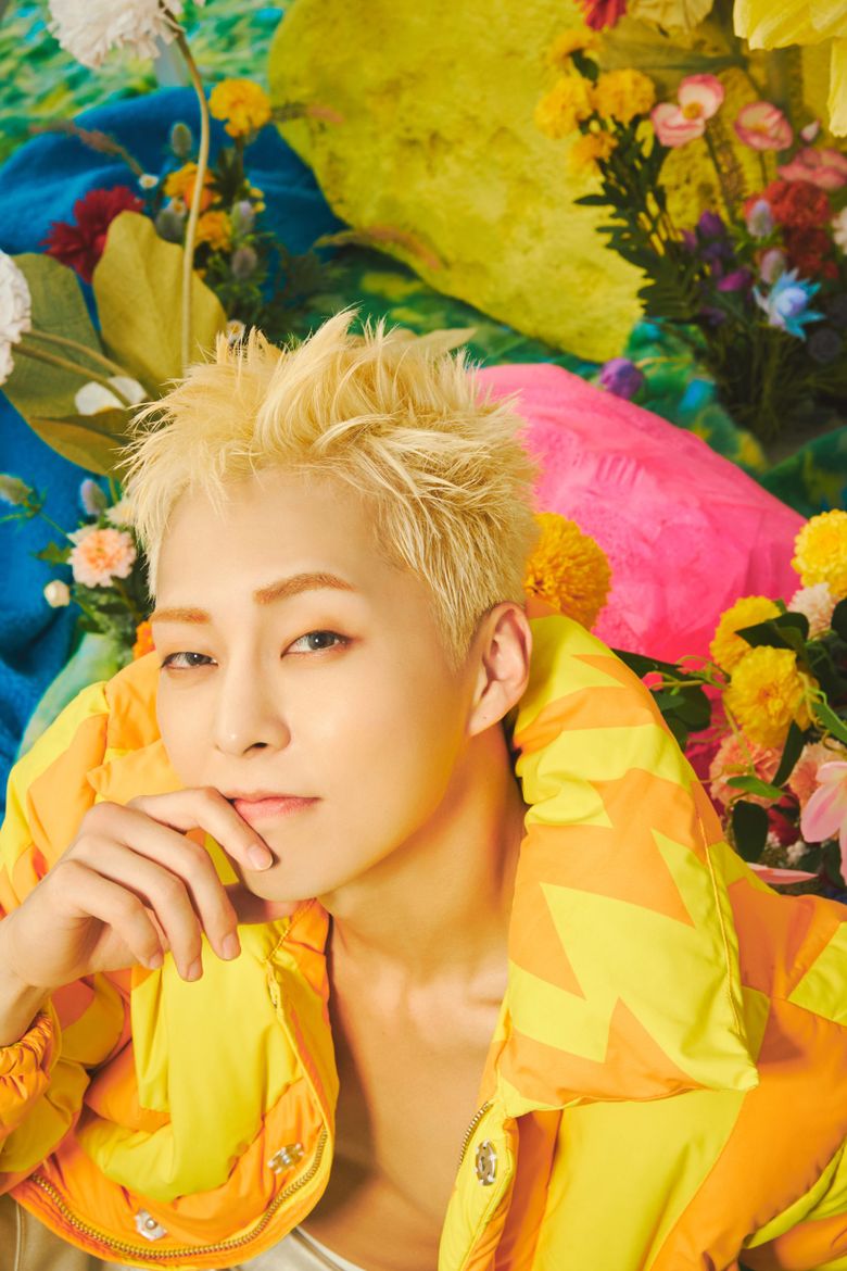  6 Male K-Pop Idols Famous for Their Small Hands