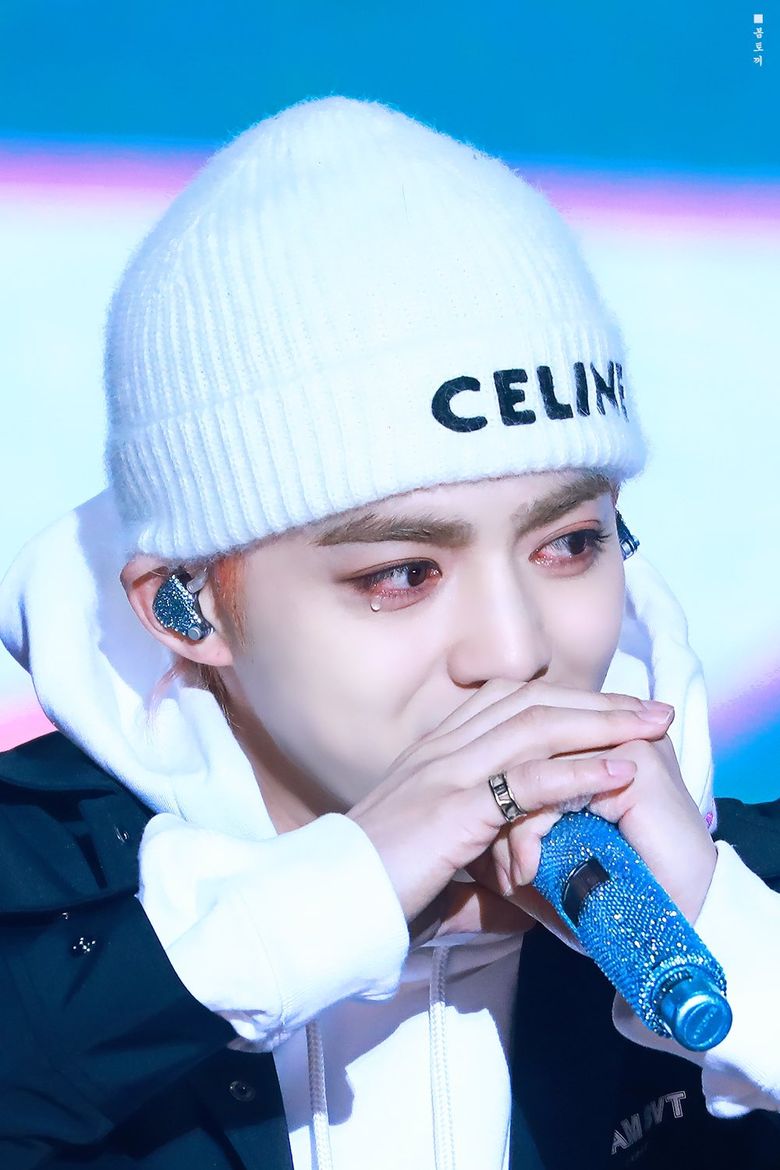  7 Male K-Pop Idols That Make You Feel Like Crying When They Do