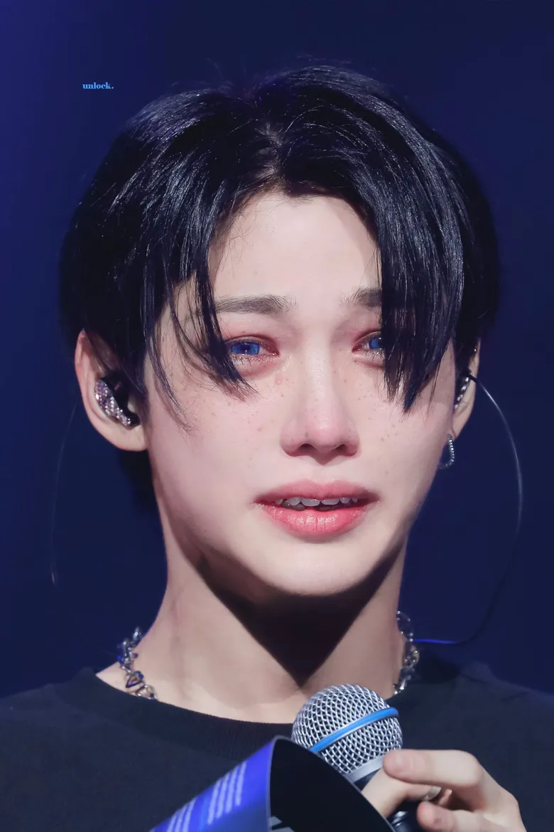  7 Male K-Pop Idols That Make You Feel Like Crying When They Do