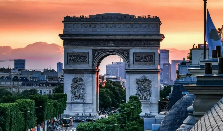 K-Celebrities In Another Land: FRANCE