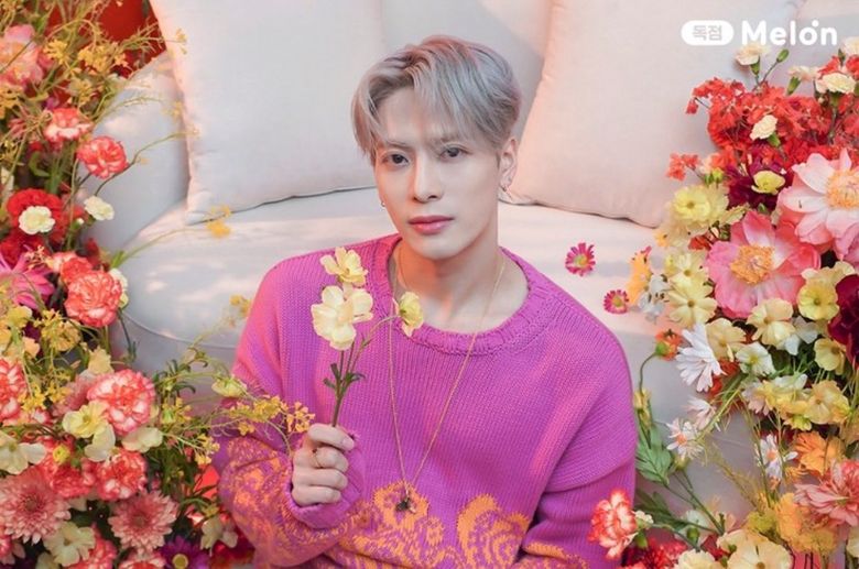  6 Male K-Pop Idols That Are Social Butterflies And Can Befriend Anyone