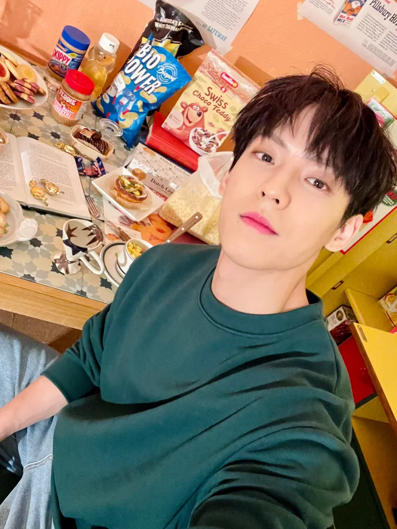 Top 20 Boyfriend Material Pictures Of BTOB's MinHyuk: A Man Who Exceeds All Standards