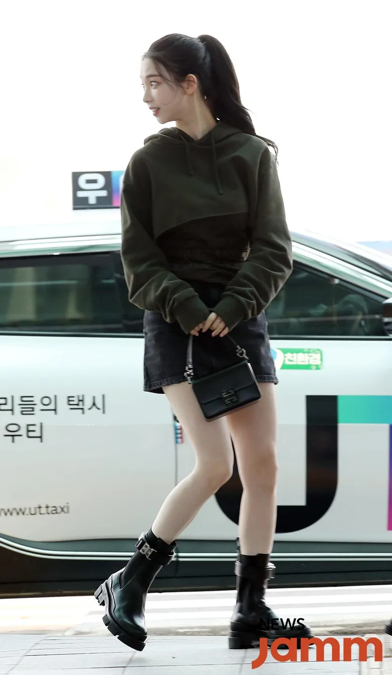  10 Best K-Pop Airport Fashion Of 2022