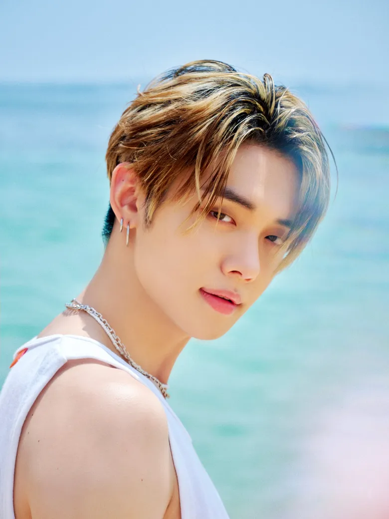 Top 3 Most Handsome Male Idols Born On 1999 According To Kpopmap Readers (2022 Yearly Results)
