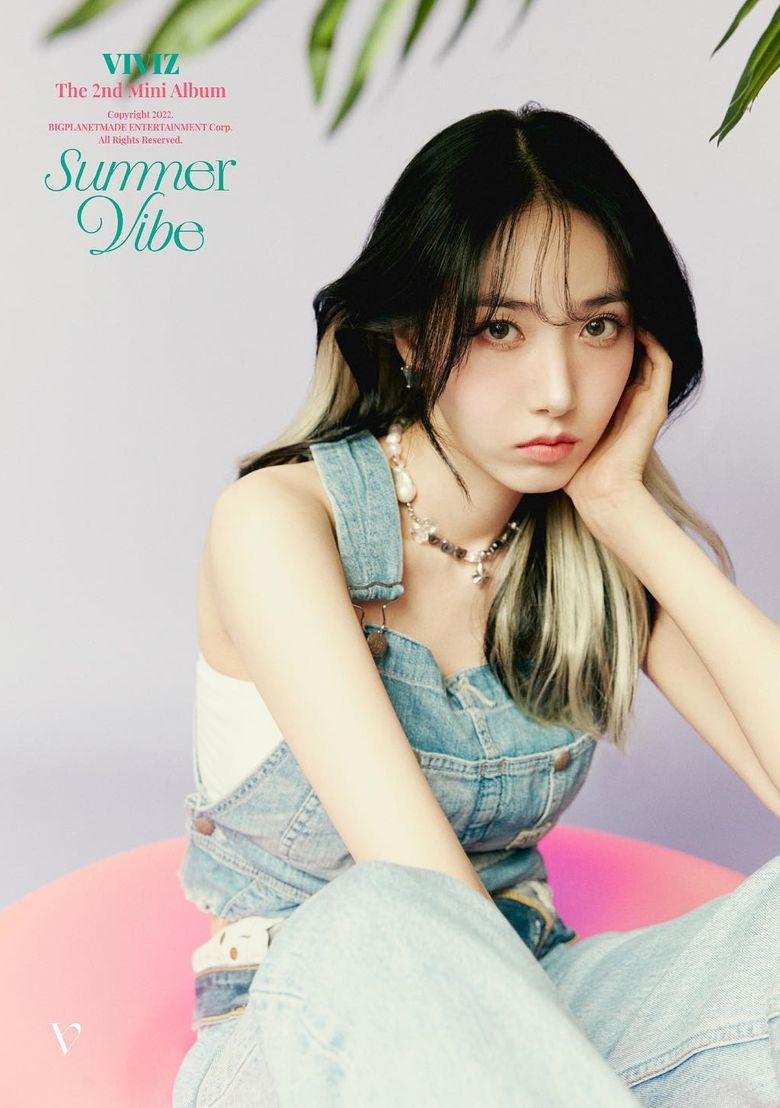Girl Crush: The Phrase 'Plot-Twist-Like-Charm' Was Invented For VIVIZ's SinB And Her Endless Charisma