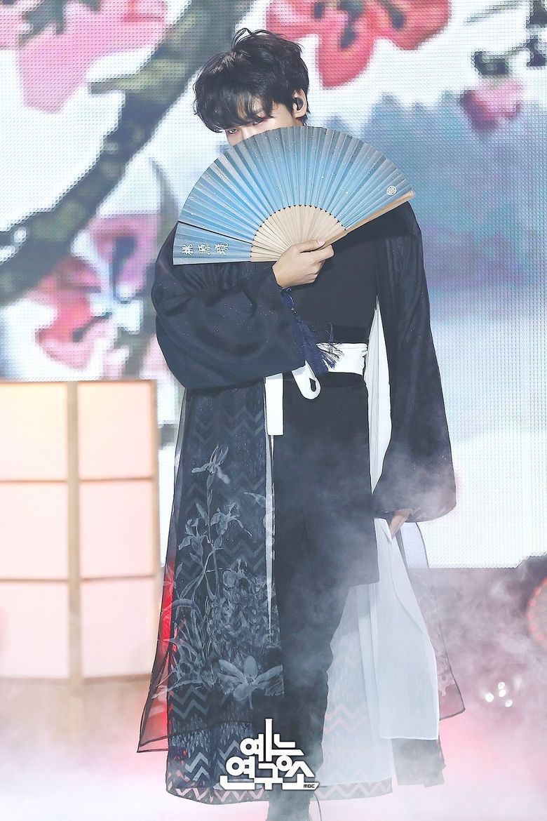 The 6 Prettiest K-Pop Traditional Ornaments Seen On Stage