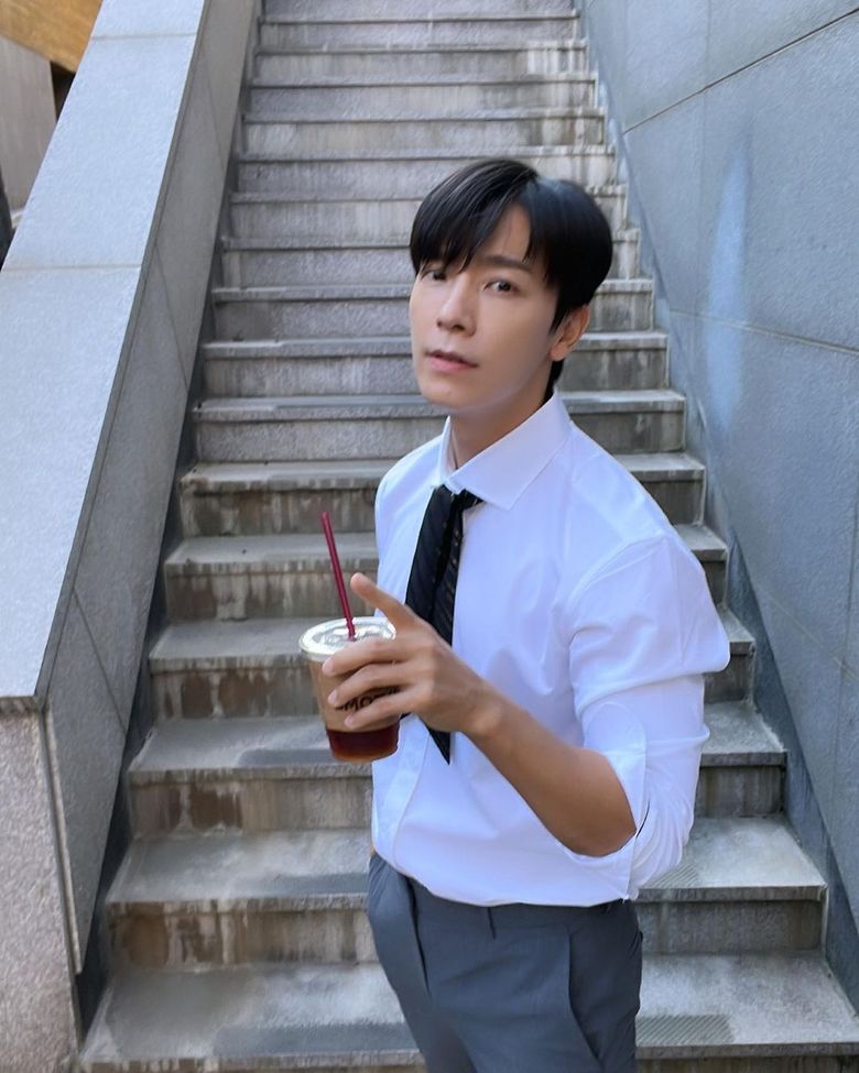 Top 20 Boyfriend Material Pictures Of SUPER JUNIOR's DongHae : The Absolute Sweetheart