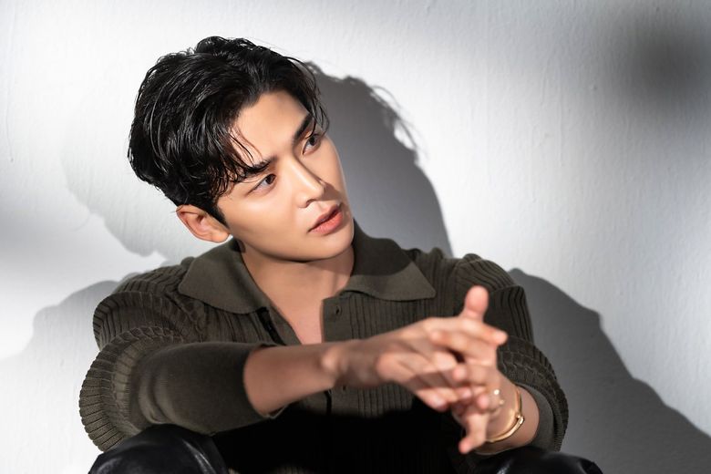  10 Male K-Pop Idols We Would Love To See In Very Long Hair This Year