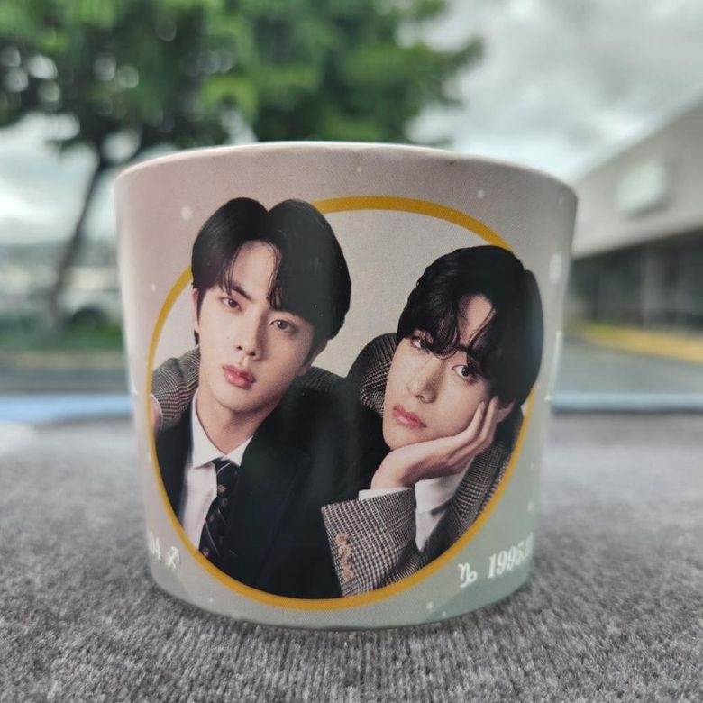 Hallyu Report: The Rise Of Cup Sleeve Events In Hawaii For K-Pop Idols