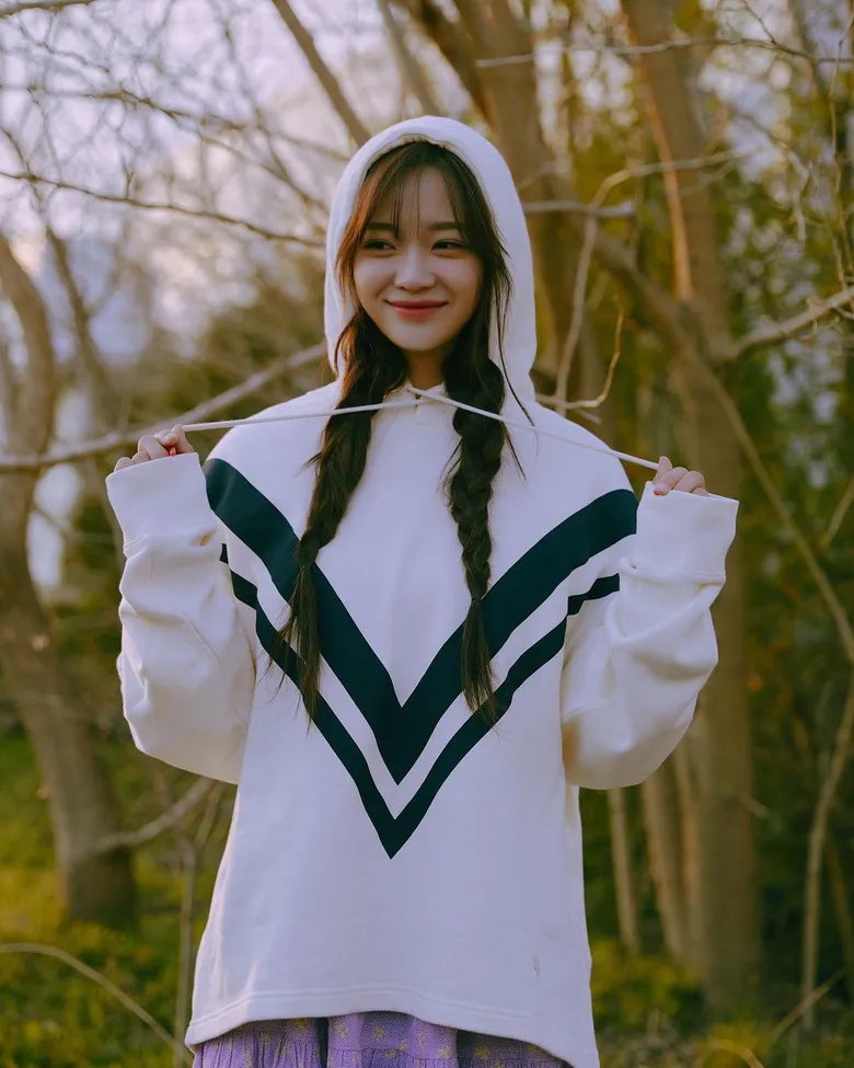 Top 20 Girlfriend Material Pictures Of Kim SeJeong: Multi-Talented Idol-Actress That Captivates Everyone's Heart